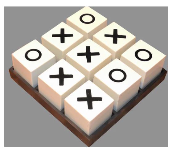 A Sanoma Tic Tac Toe XL Br w/Base