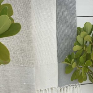 Scents & Feel Throw Mykonos Grey/White