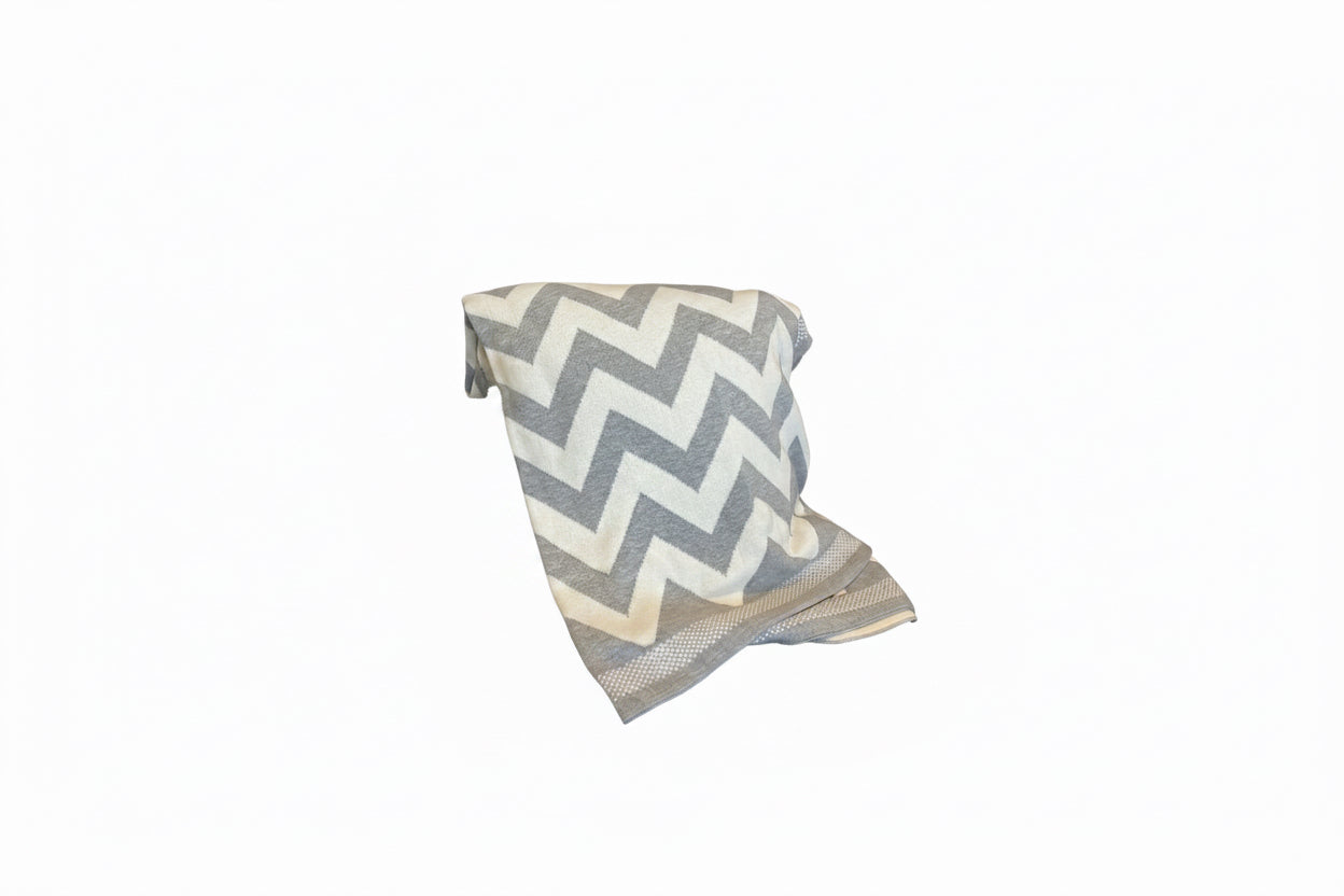 Alashan Chevron Cotton Cashmere Throw - Ash/White