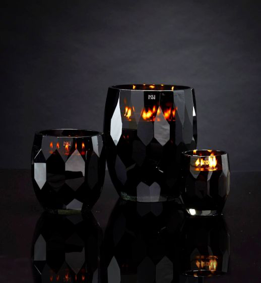 ONNO Jewel Black M Escape Candle