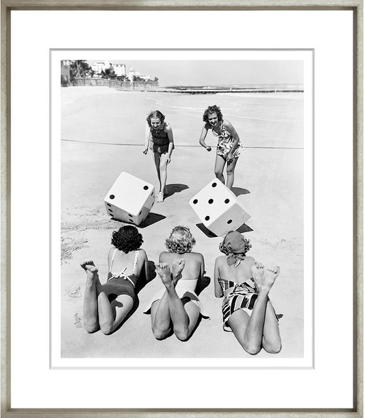 Trow Roll the Dice 21x25