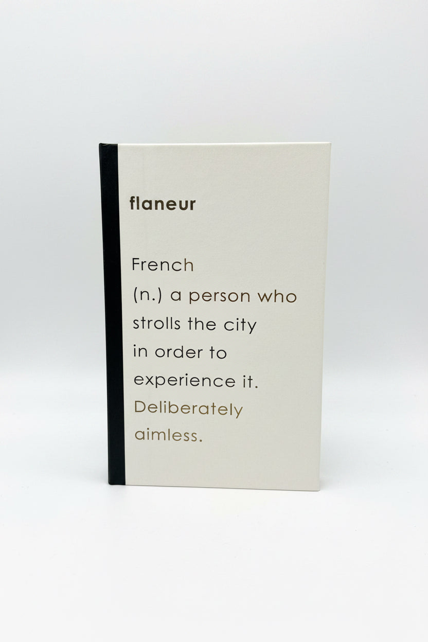 Gold Aesthetic Word – Flâneur Black