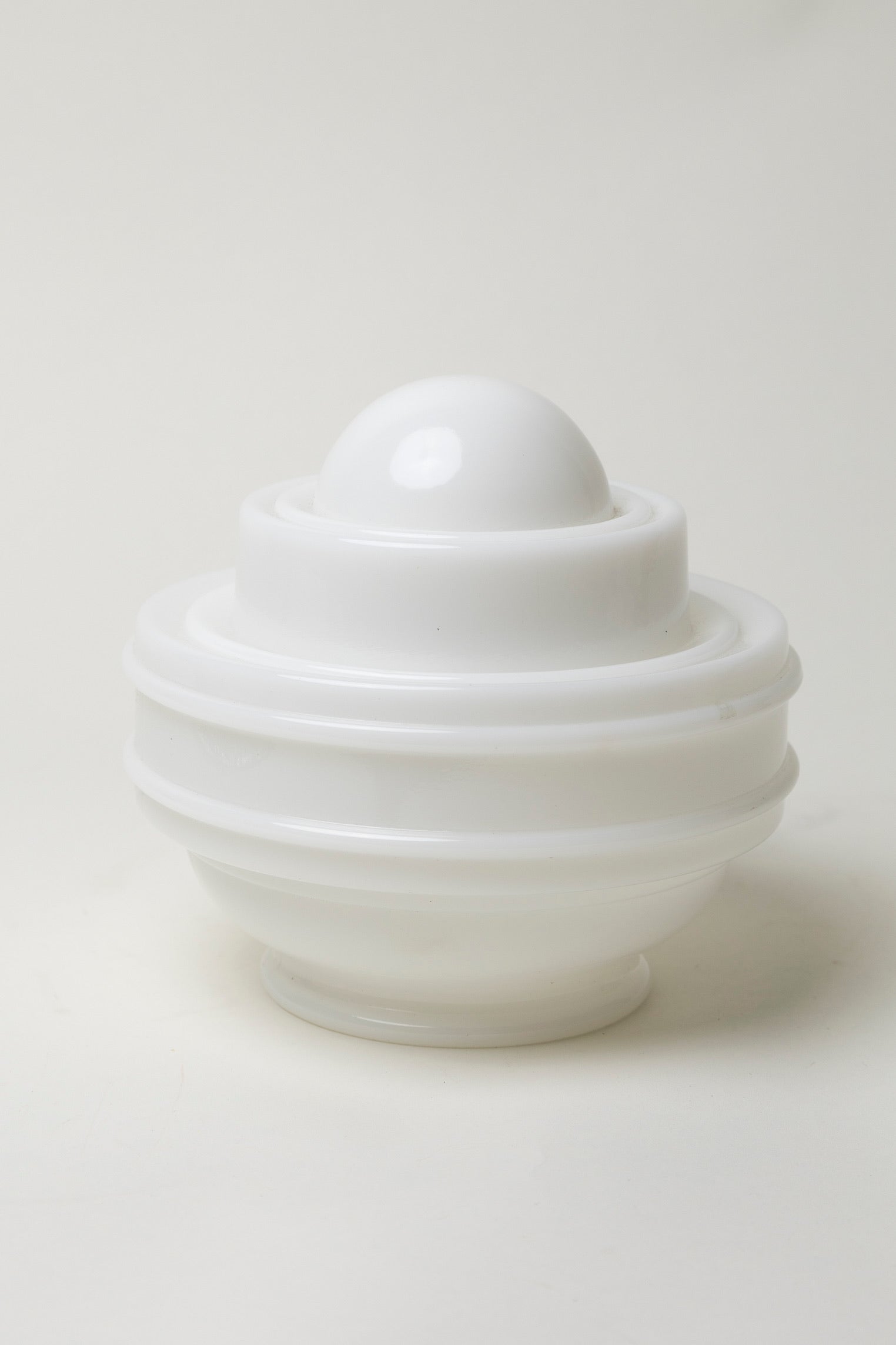 Whitw Object ONE White Dome Object – Layers By FDG