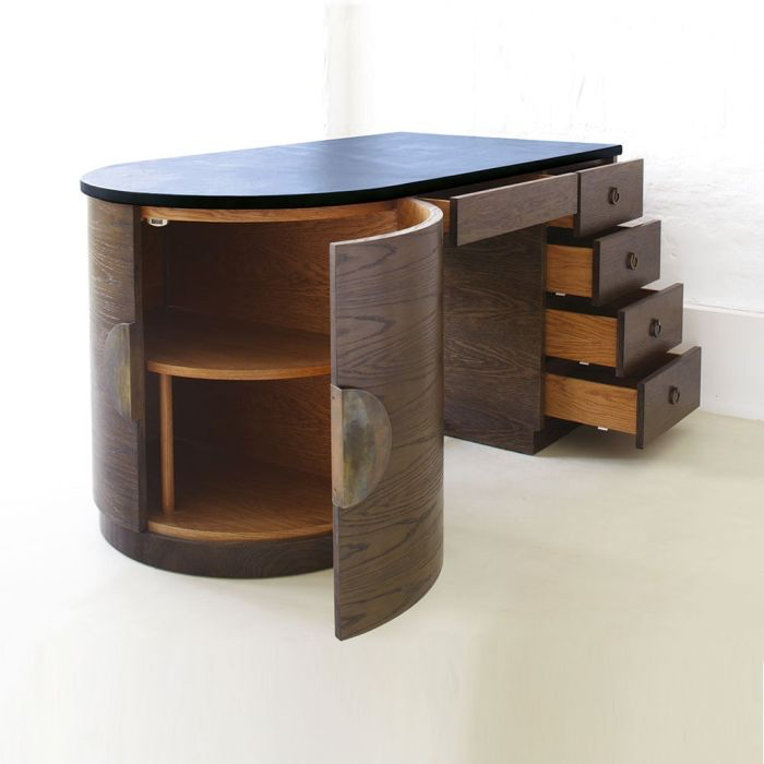 ONE MODERN DESK